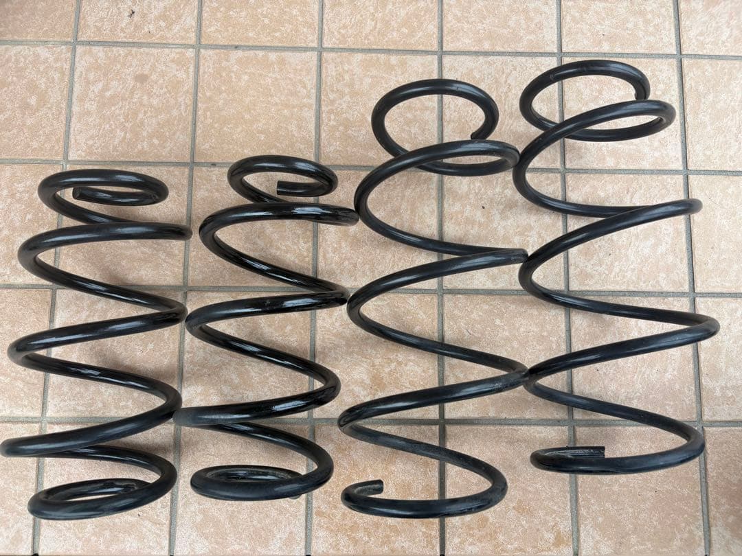 アルファード30系　純正スプリング 1台分セット