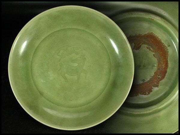 中国美術 青磁 鹿福紋 皿 φ19.5cm(K-A827)