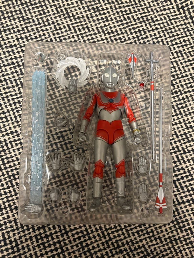 フィギュアーツ　ウルトラマン　セット
