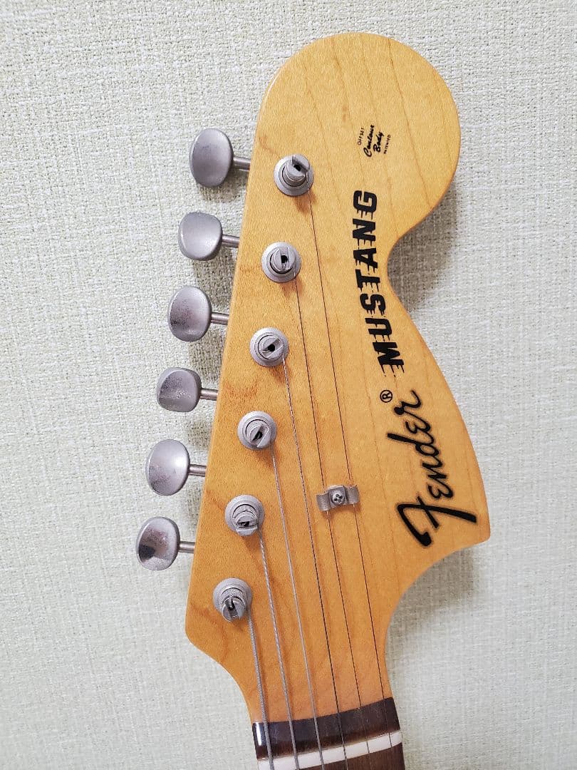 Fender Japan mustang MG69B ムスタング ソラニン