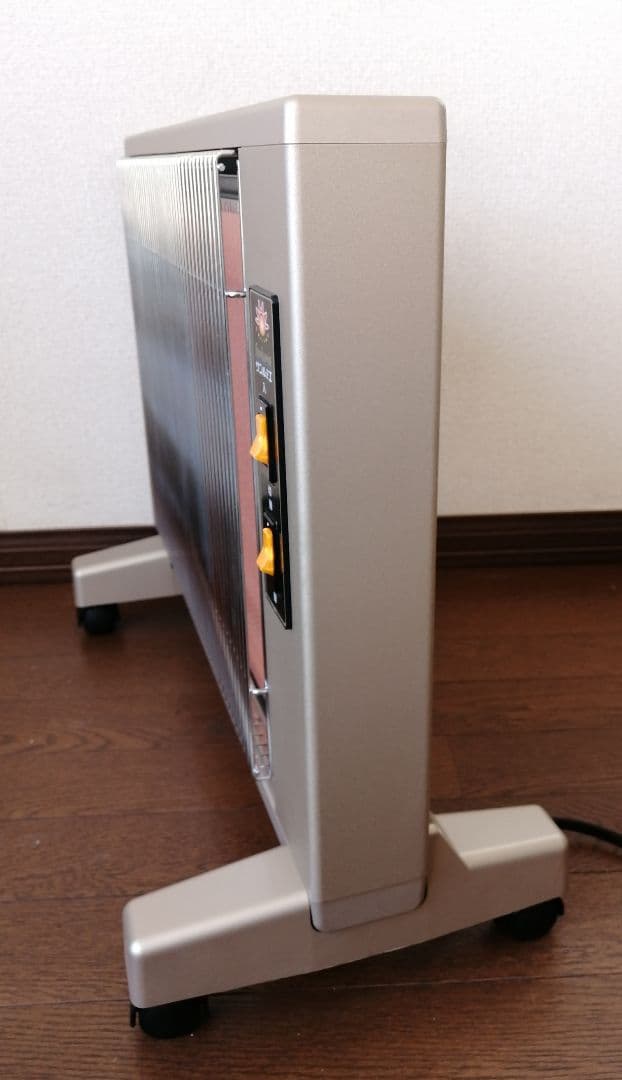 サンルミエ エクセラ5 遠赤外線暖房器 完動美品 2022年製 ヒーター