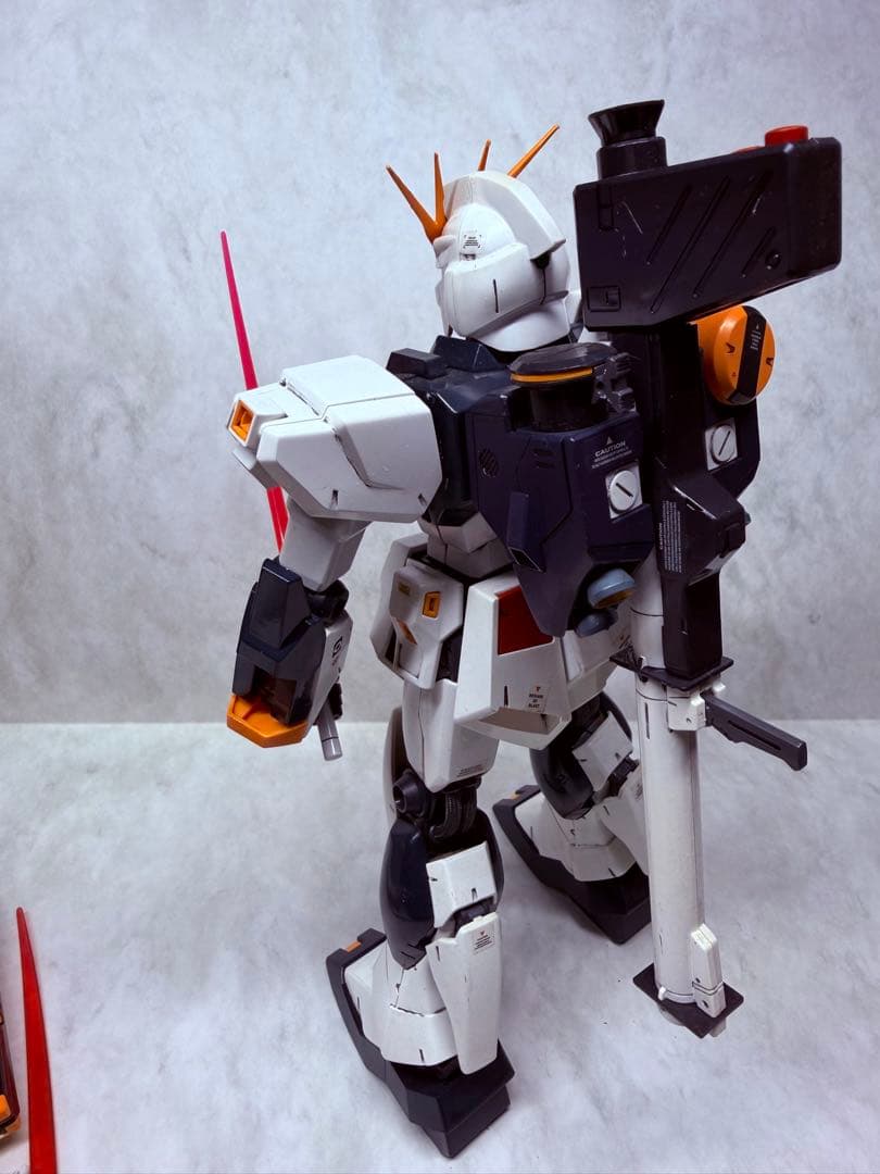 MG(マスターグレード) ガンプラ/RX-93：ニューガンダム/塗装済み完成品
