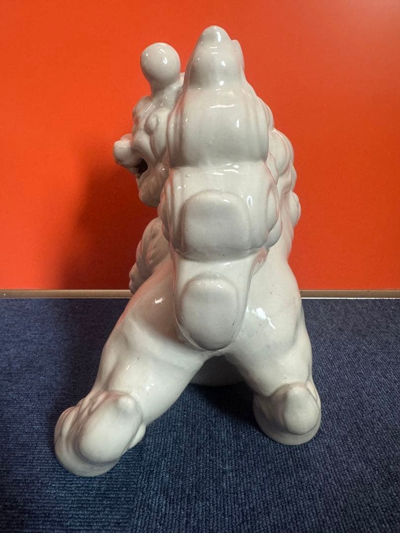 1815  九谷焼 白磁玉乗り獅子　縁起物 獅子置物 高さ約32cm  時代物