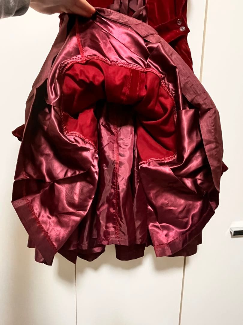 メタモルフォーゼタンドゥユフィーユの別珍アルヴェルタジャンパースカートパニエ付き