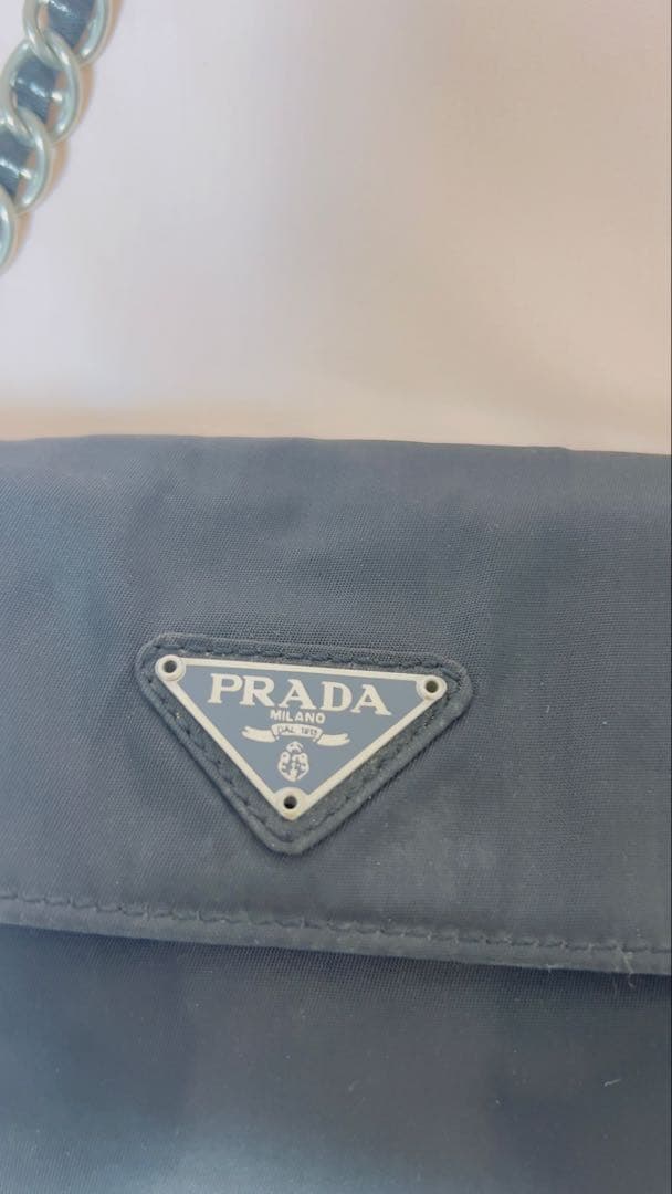 PRADA ブラック ナイロン ショルダーバッグ