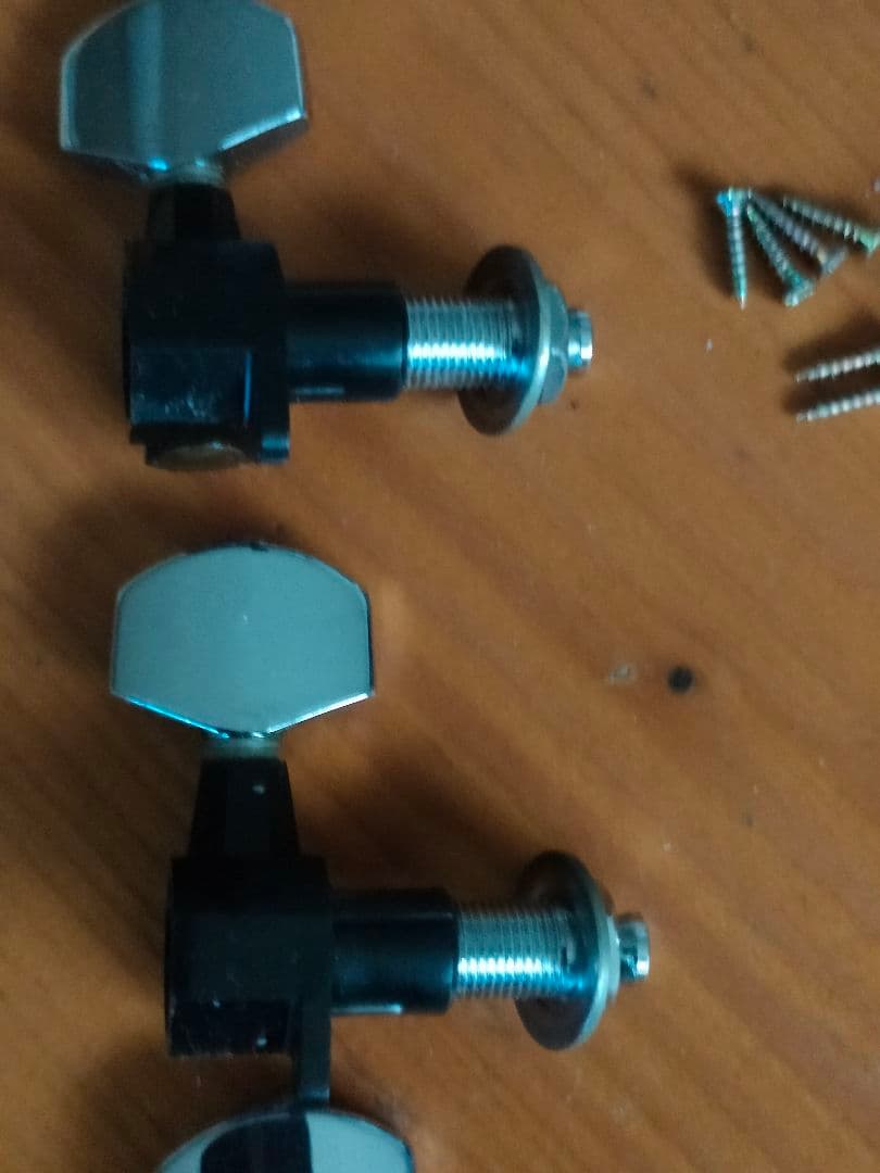 ギター用ペグ 6個セット（3x3）