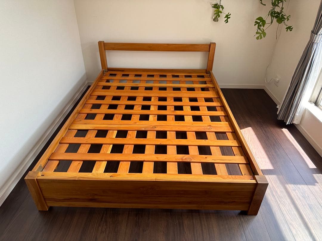 unico breathシリーズ木製ダブルベッドフレーム ヘッドボード付き