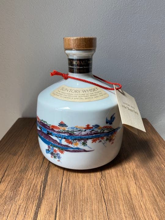 ★大幅値下げ★サントリーローヤル　特級　琉球紅型ボトル