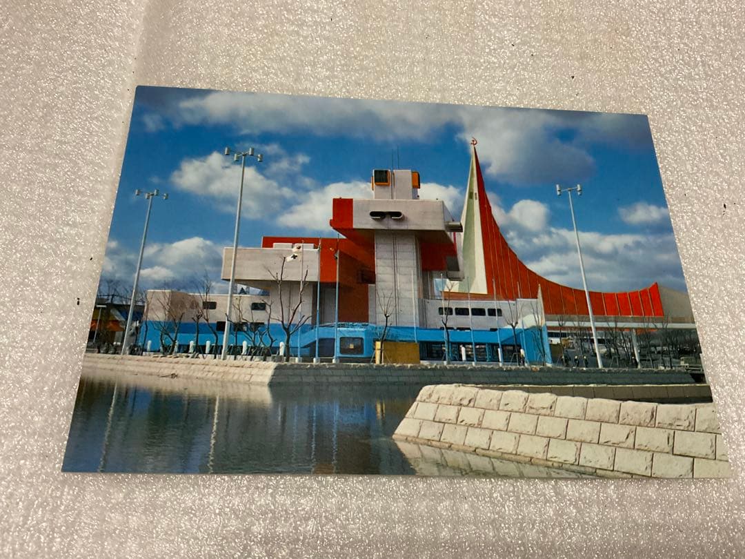 1970年／大阪万国博覧会・開催記念絵葉書。32枚入り【美品　昭和レトロ】。