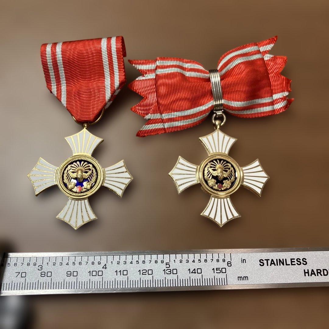 日本赤十字社　金色有功章　勲章　メダル　日本