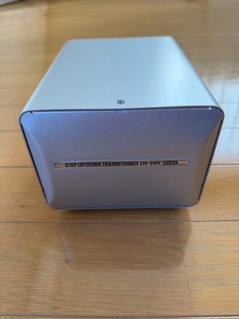 Kashimura NTI-20（TTS-20C)変圧器 1500VA 箱入り