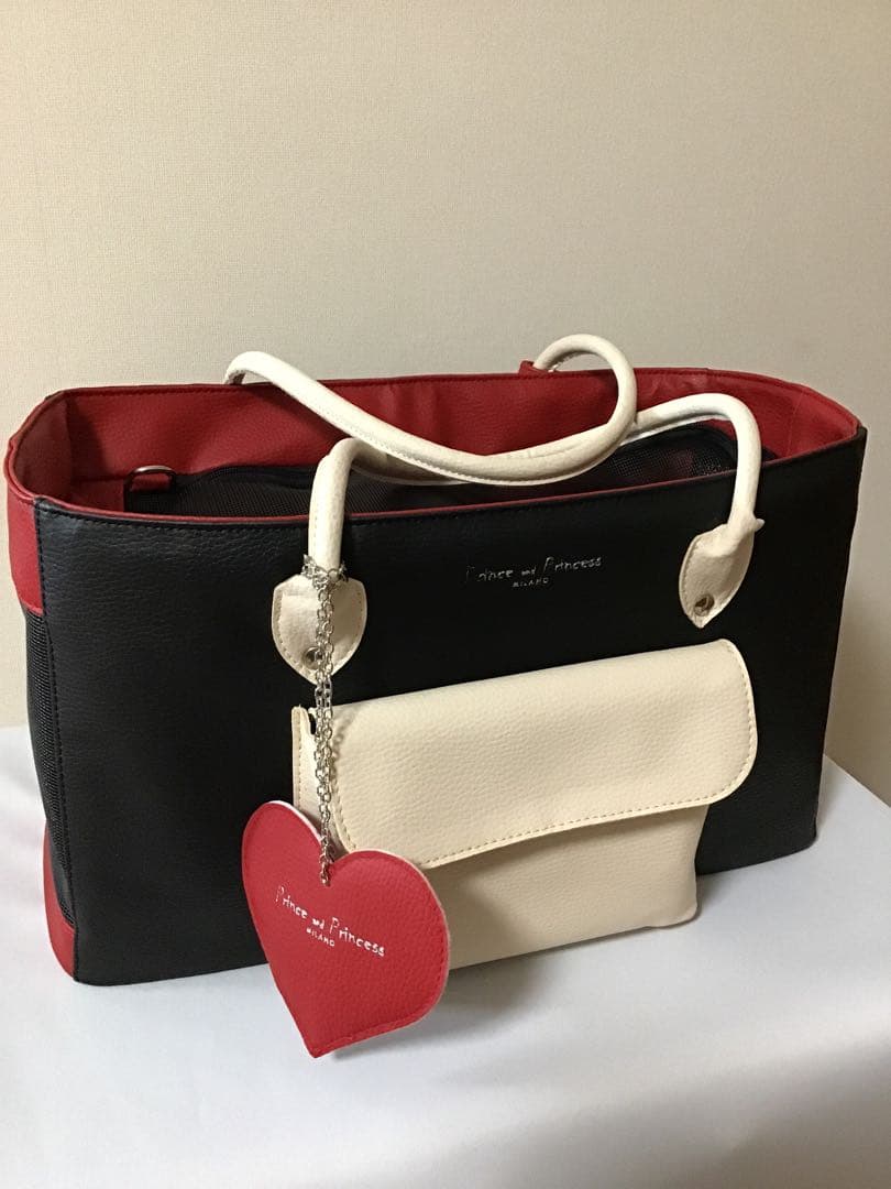 《値下げ》Prince and Princess ペットキャリーバッグ