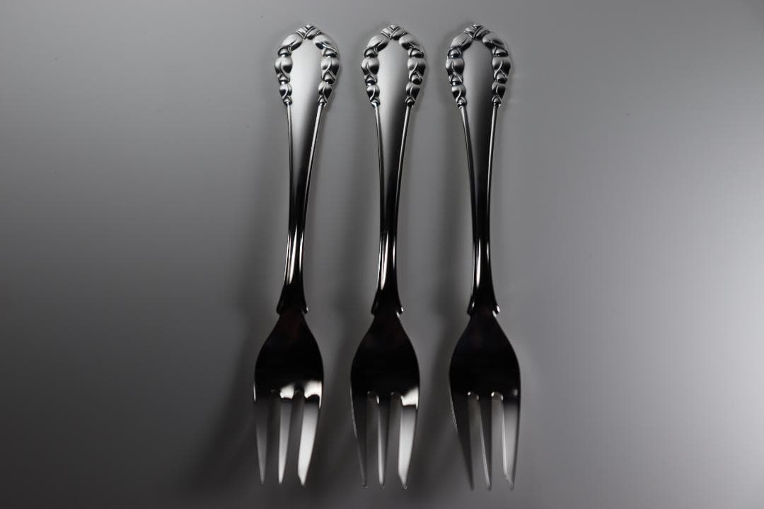 ジョージ・ジェンセン■スターリング製ケーキフォーク3本セット■純正箱・収納袋付き