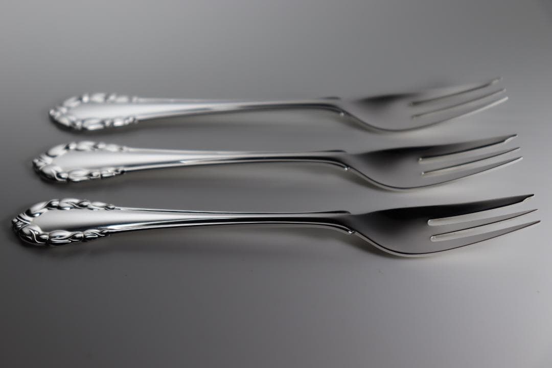 ジョージ・ジェンセン■スターリング製ケーキフォーク3本セット■純正箱・収納袋付き