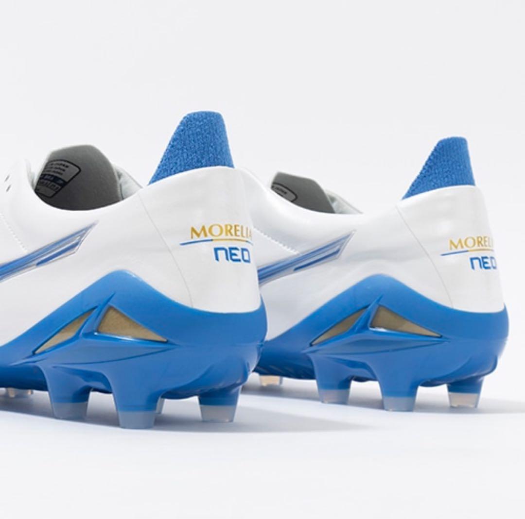 モレリアネオ 4 JAPAN（スーパーホワイトパール×レーザーブルー）