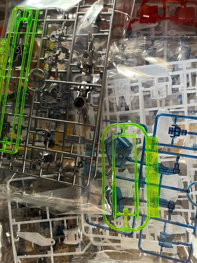 新品 クスィーガンダム クリアーカラー 劇場限定 HG Ξガンダム ガンプラ