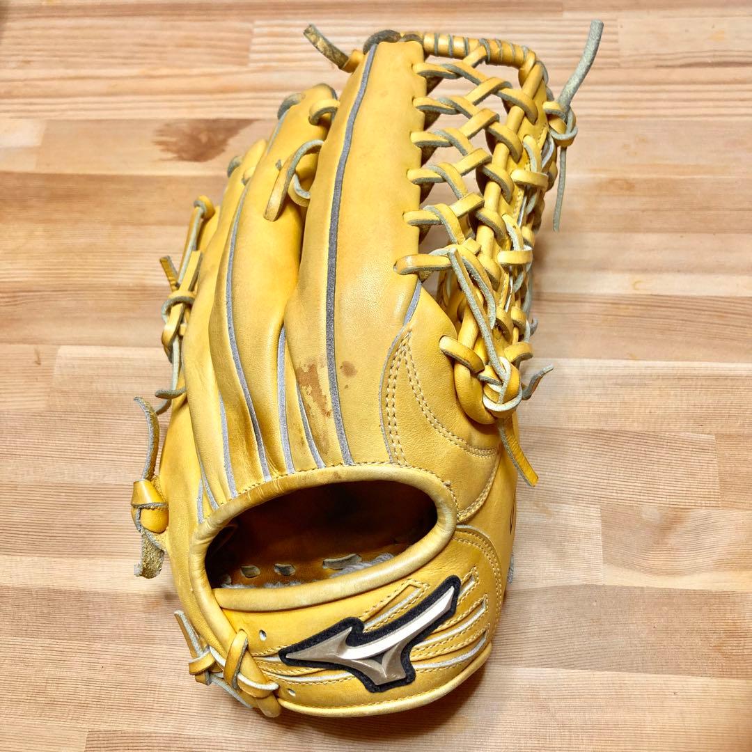 専用収納袋付き　ミズノ　グローバルエリート　軟式　外野手　野球　ベースボール