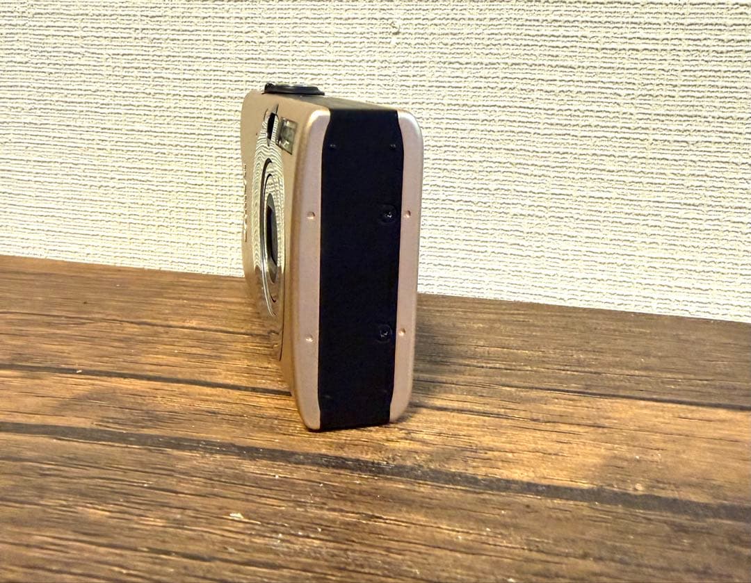 Canon IXY Digital 201S ゴールド