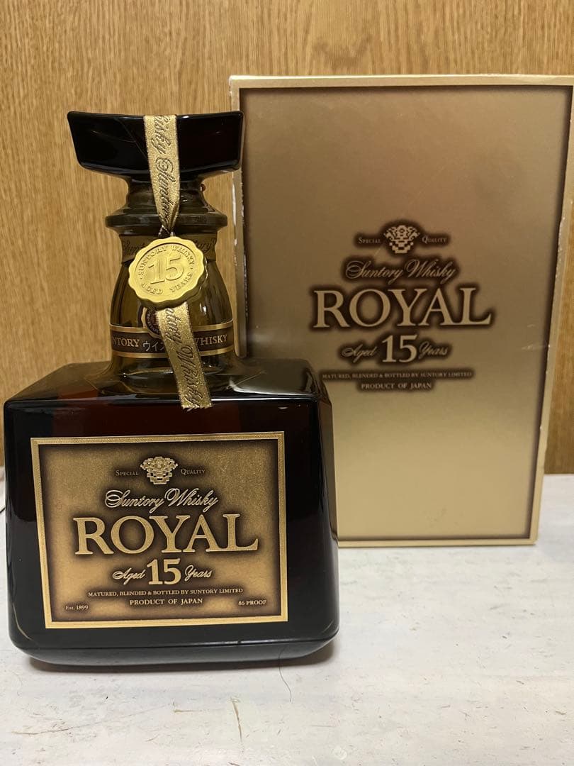 サントリーウイスキー ロイヤル 15年 箱入り