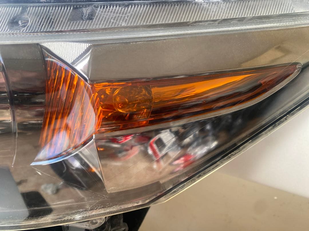 ホンダ ストリーム RN6 RN7 RN8 RN9 純正HID ヘッドライト左右