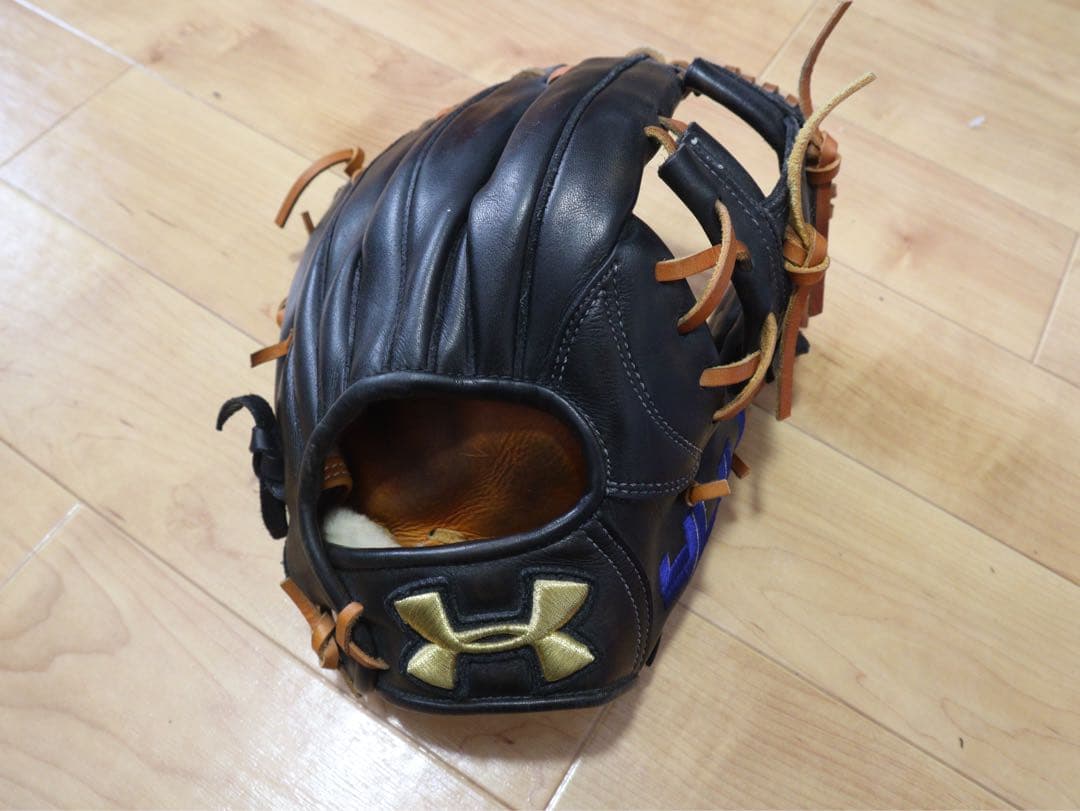 ユリ・グリエル　実使用グローブ