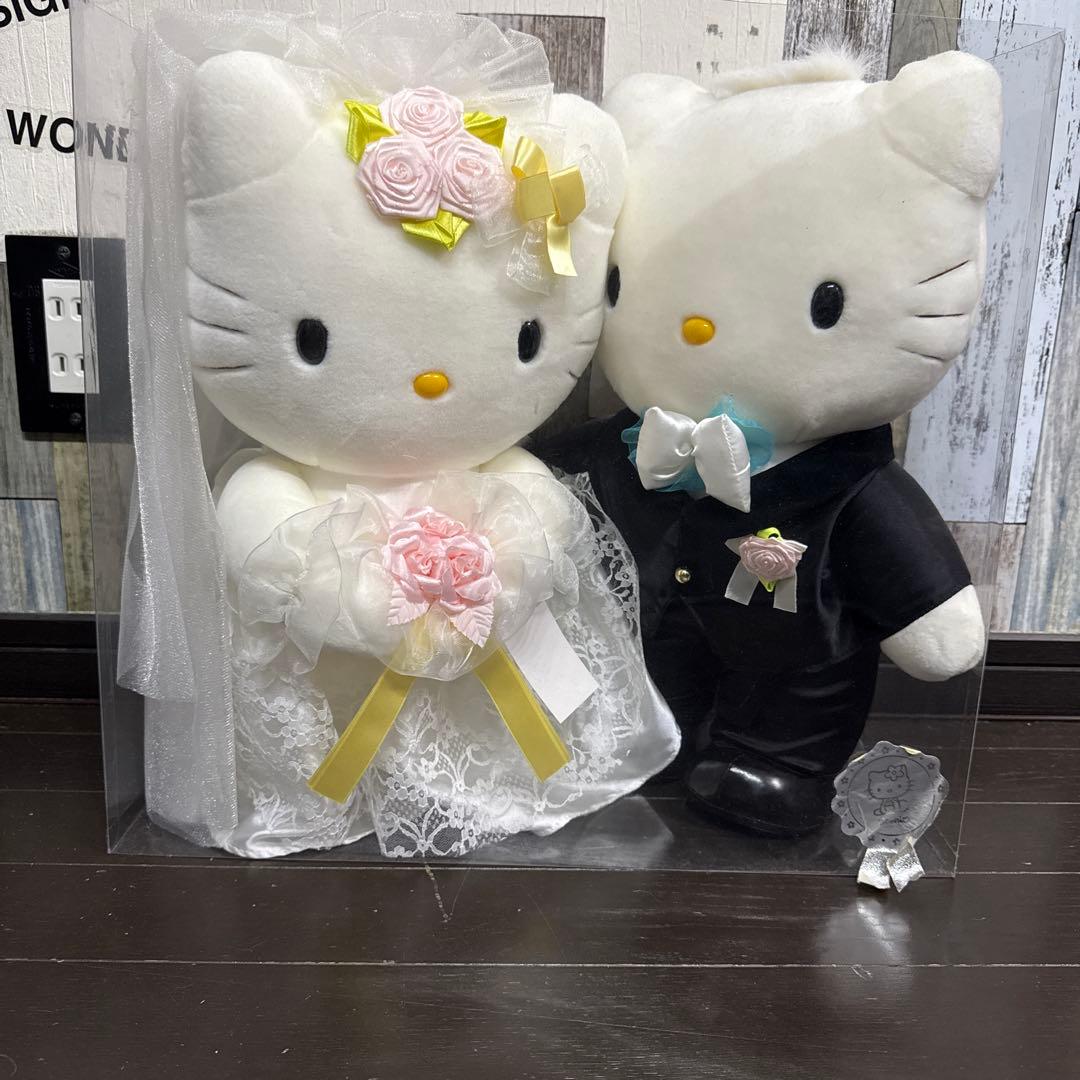 希少　ハローキティ ウェディングドールセット