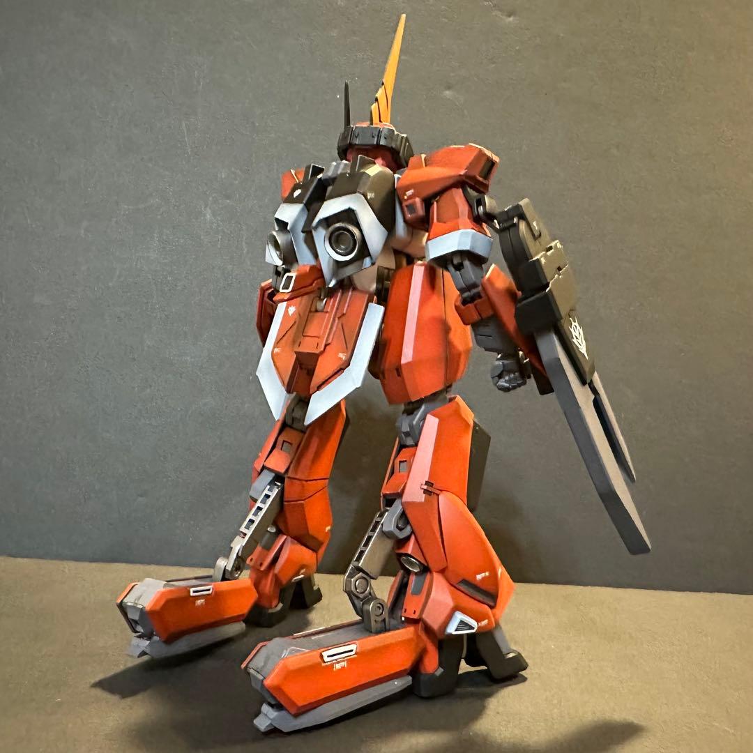 ＨＧバーザム レジオン鹵獲仕様 （A.O.Z RE-BOOT版） 塗装完成品