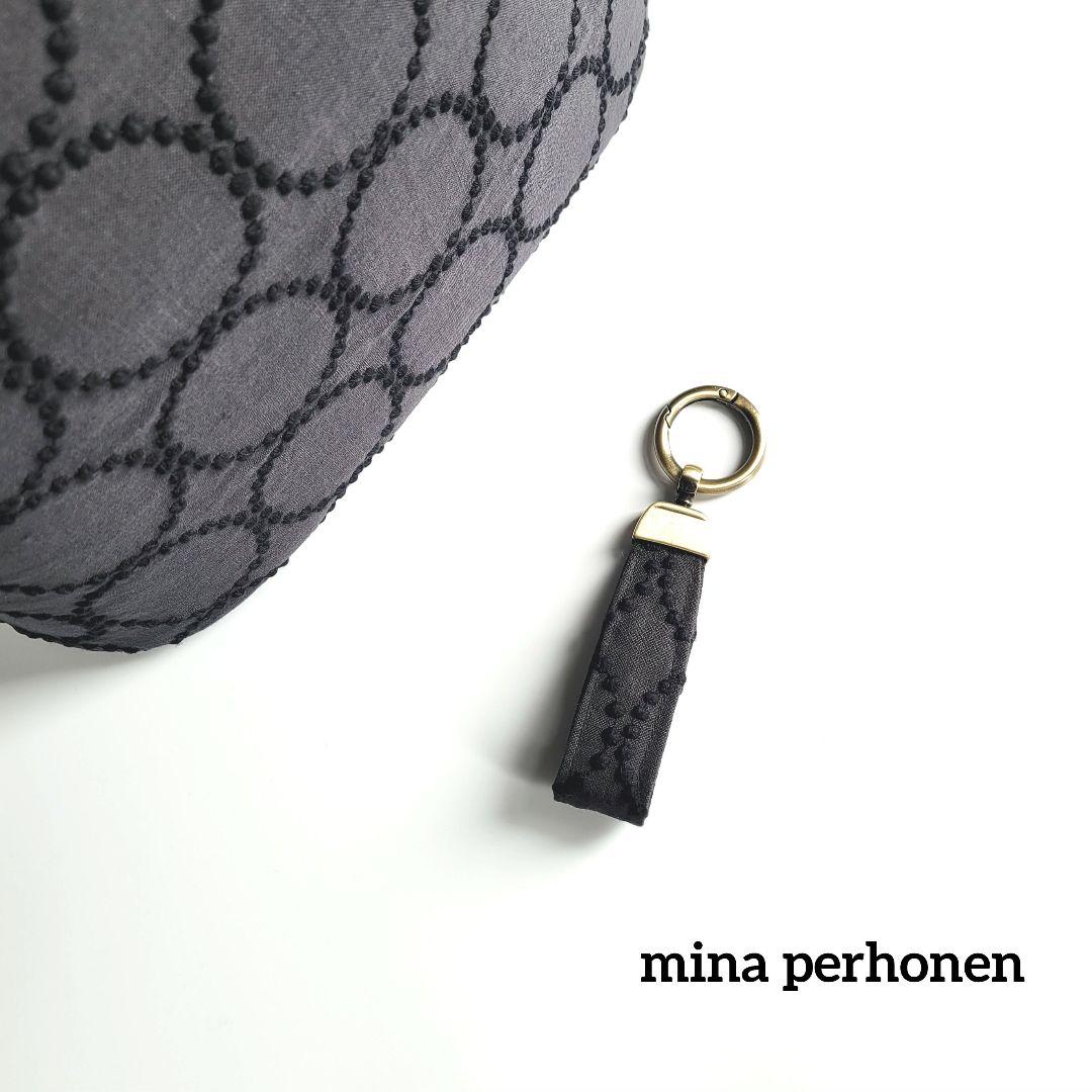 ファスナー楕円トートバック　キーリング付き　新作tambourine