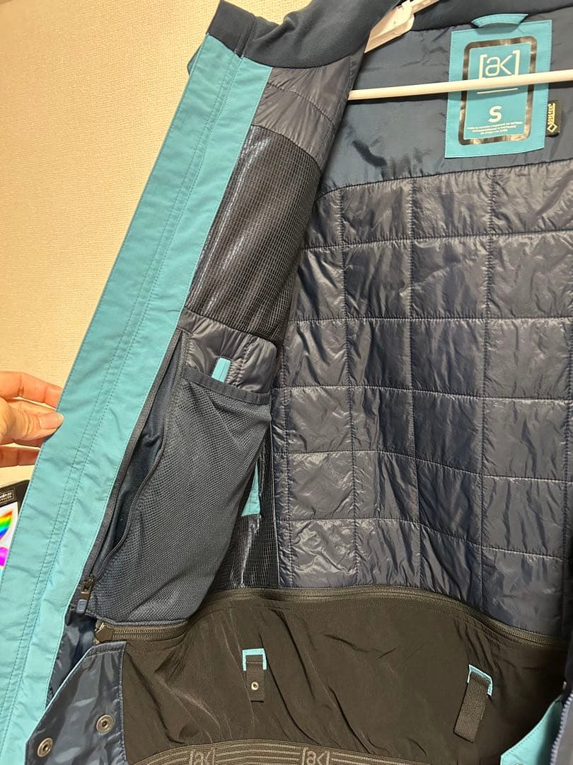 【美品】BURTON 【AK】上　S