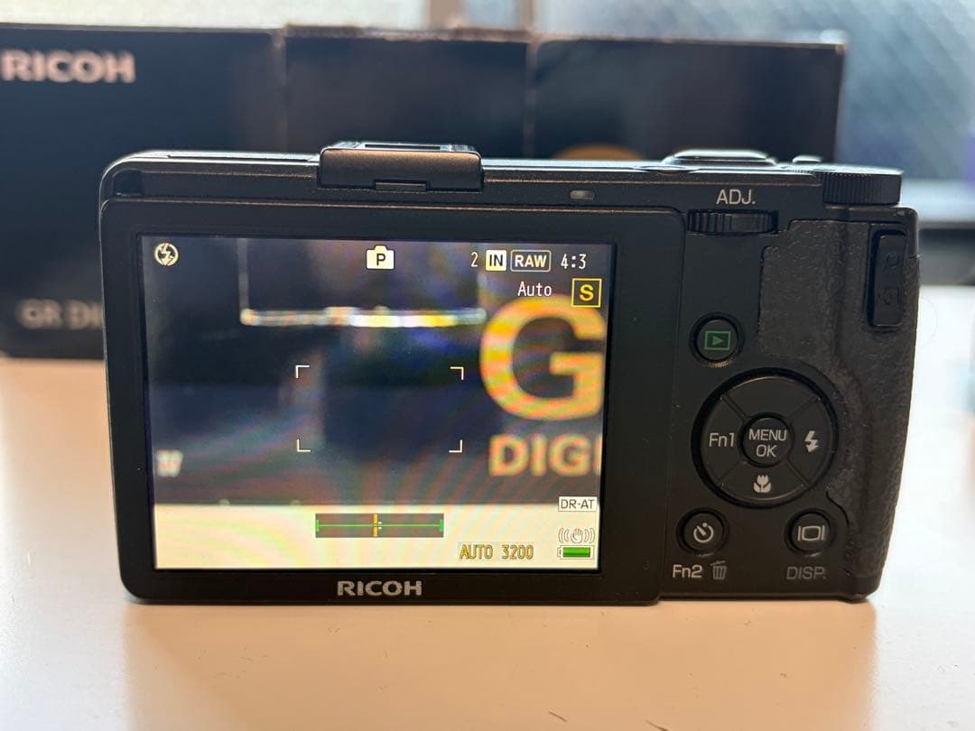 RICOH GR DIGITAL IV 本体