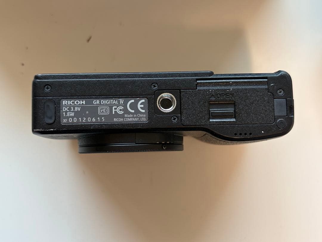 RICOH GR DIGITAL IV 本体