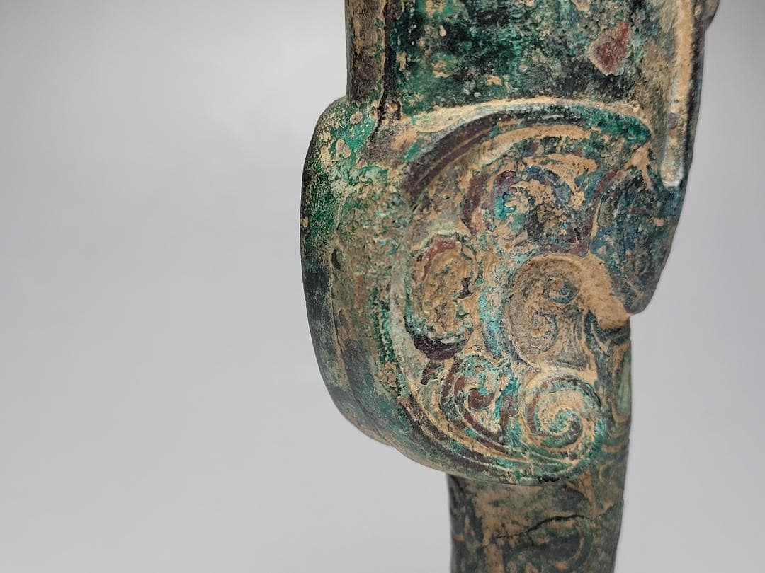 青銅製 陽刻鳥型文 刀柄 春秋戦国時代 高さ約15.7cm