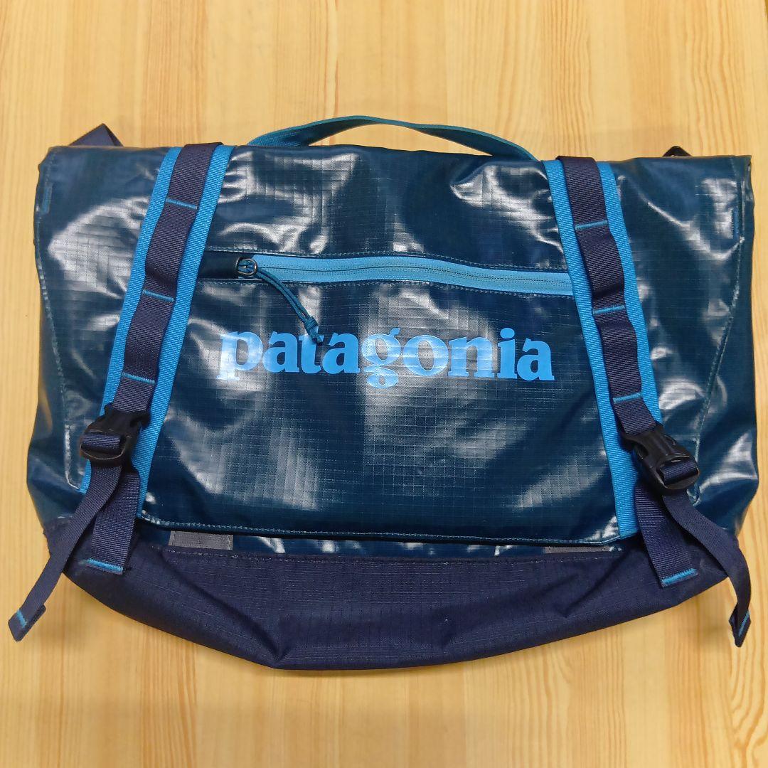 patagonia メッセンジャーバッグ ネイビー/ブルー ブラックホール