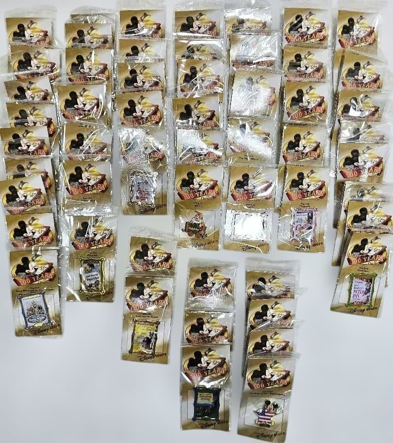 DisneyStore ウォルトディズニー生誕100周年　ピンバッジ まとめ売り