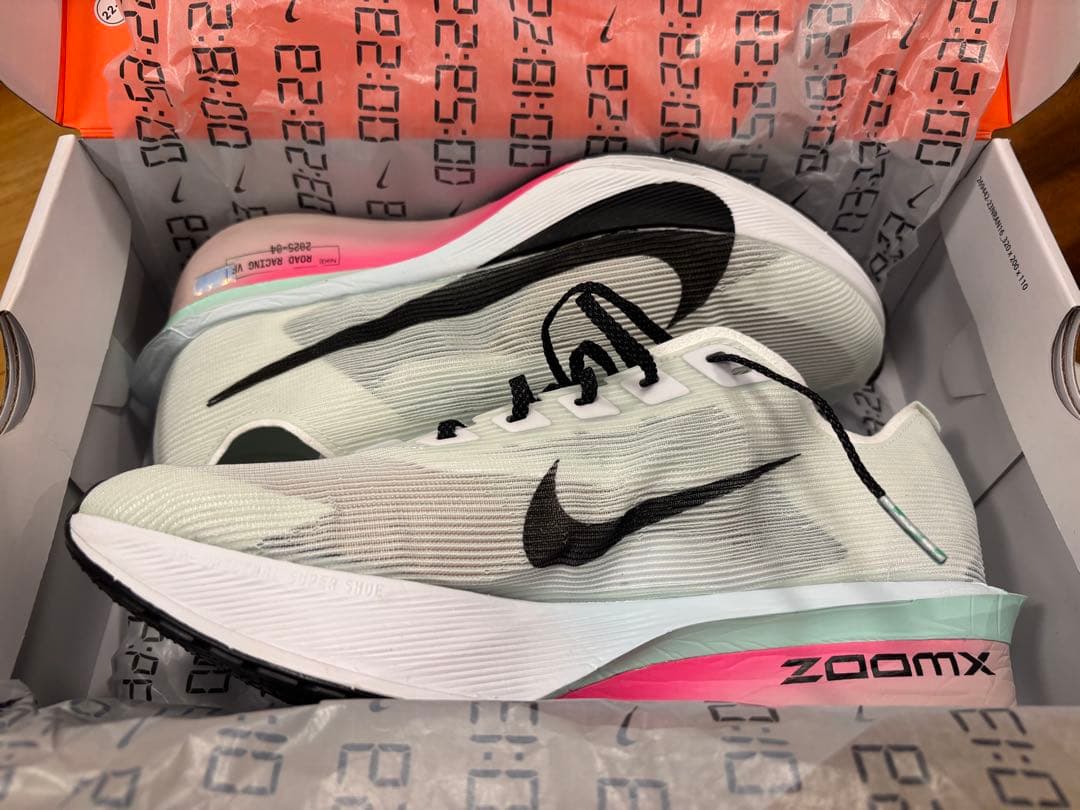 【新品未使用】Nike vaporfly4 ヴェイパーフライ4 26.5