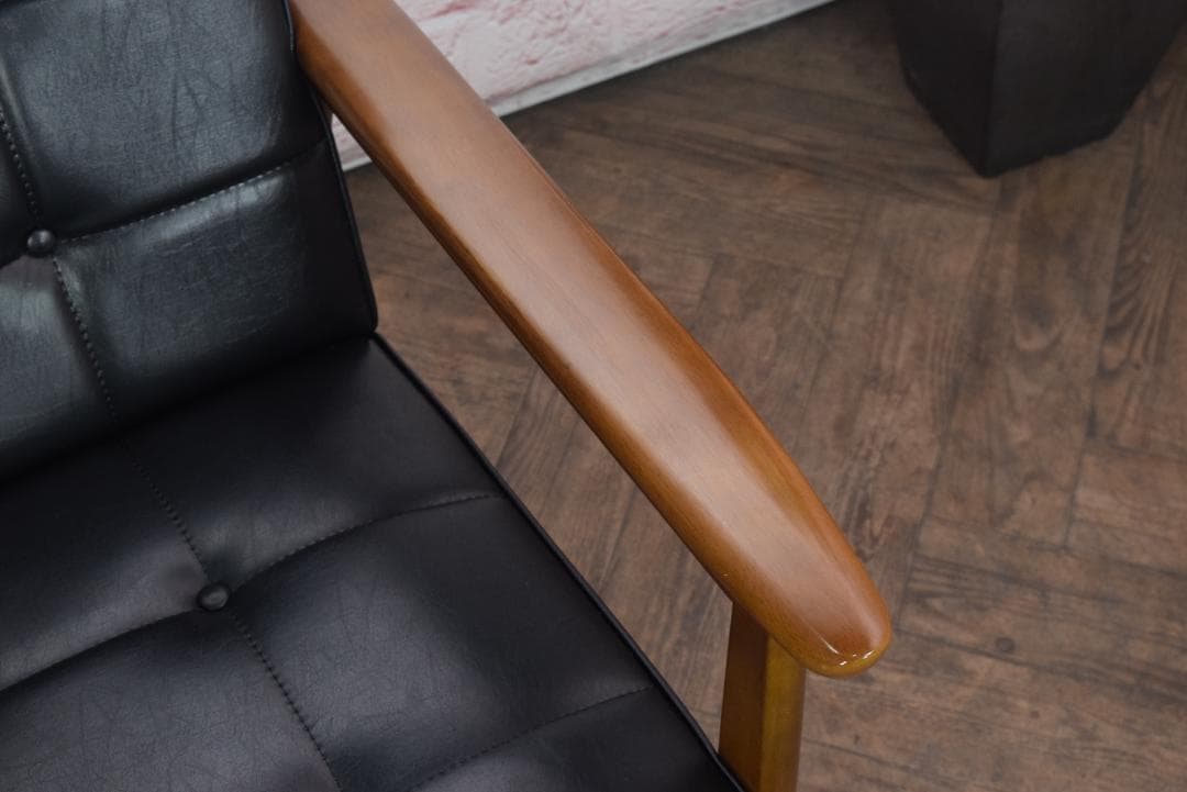 展示品　カリモク60 Kチェア スタンダードブラック　 W36170BW　19C