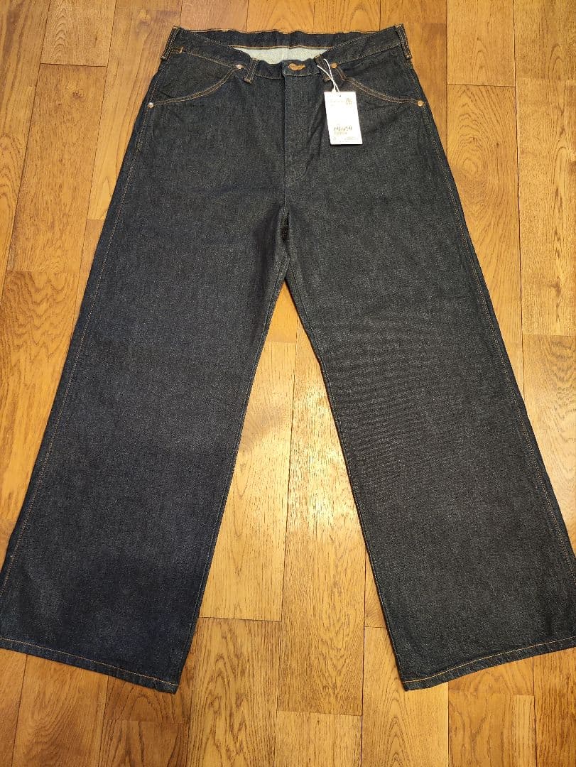 【新品未使用】 アダムエロペ 別注 Wrangler ワイドフレアジーンズ