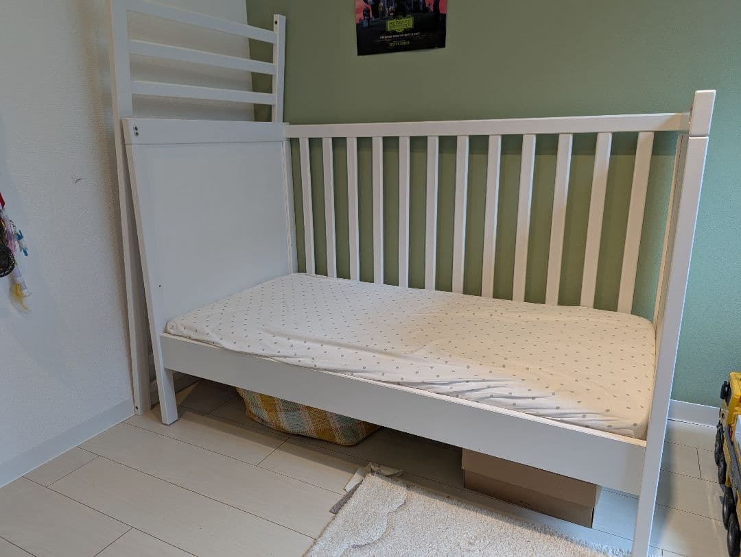 IKEA SUNDVIK ズンドヴィーク　ベビーベッドフレーム