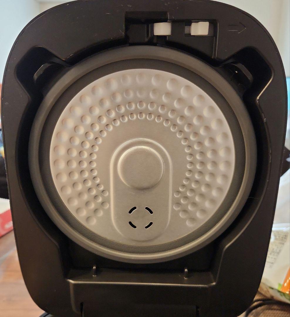 TOSHIBA　IH炊飯器　RC-5XT ブラック　2024年製　3合炊き