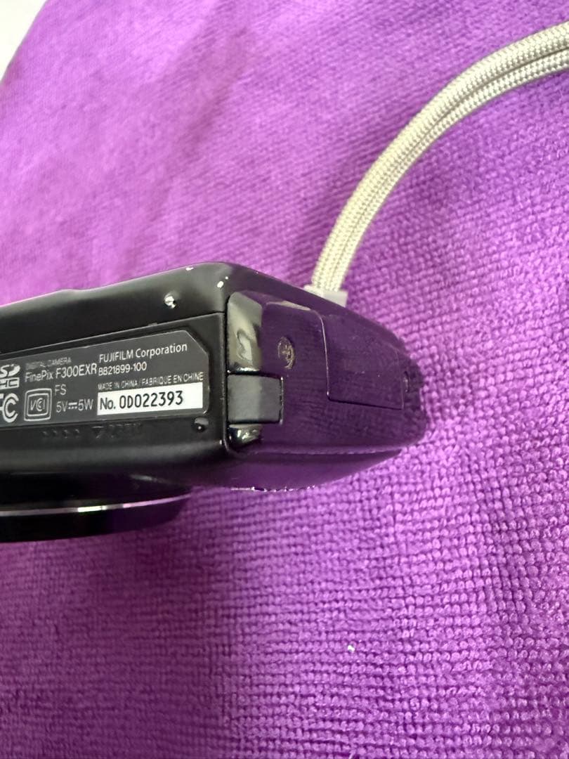 Fujifilm FinePix F300EXR デジタルカメラ
