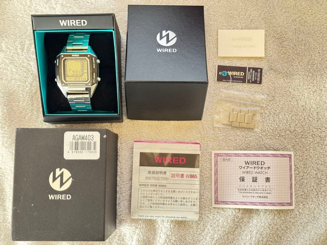 【一番人気の銀x黒】しかもステンブレス・デジボーグ復刻・セイコーWIRED美品