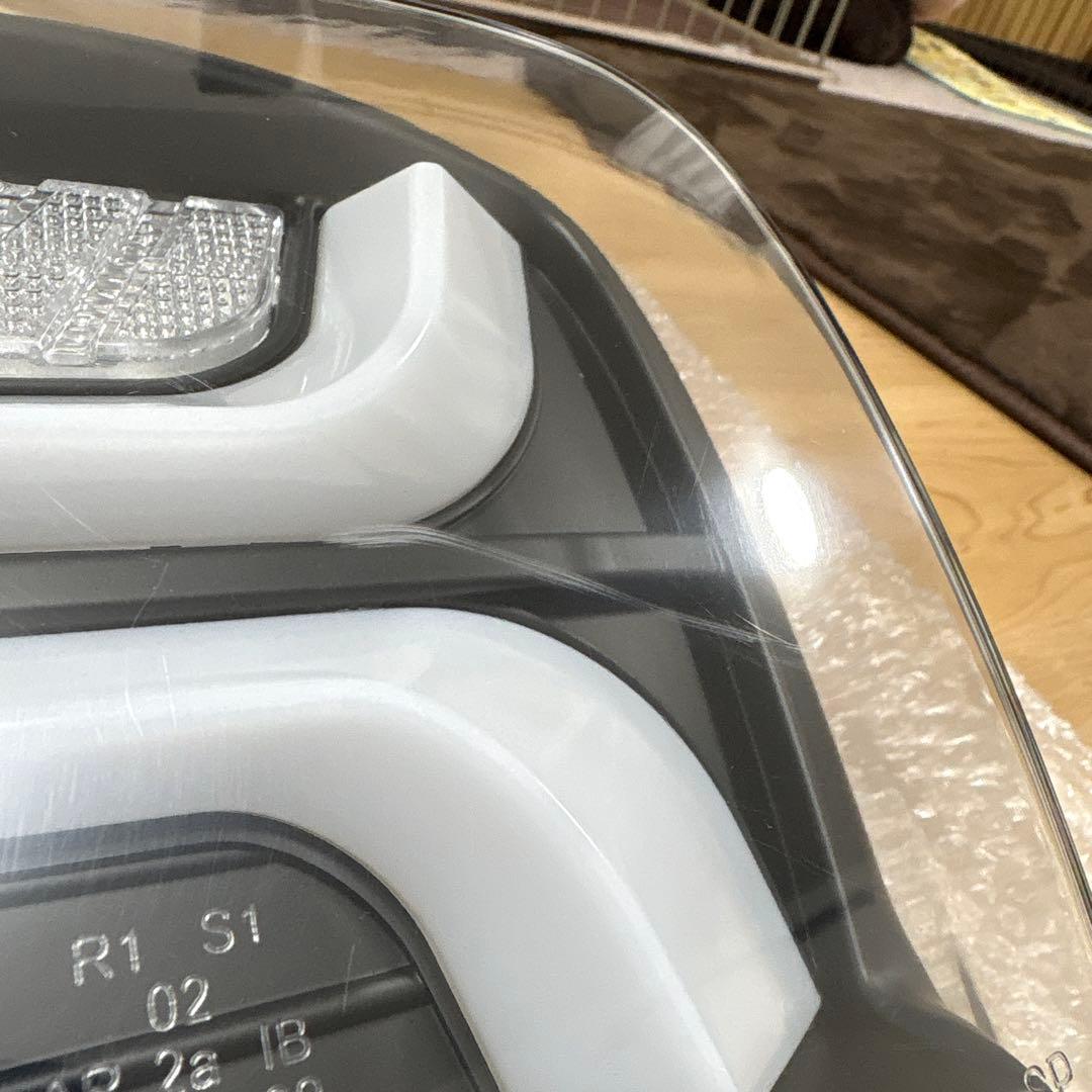 zc33s　ソナー　？　バレンティ　？テールランプ　左右セット