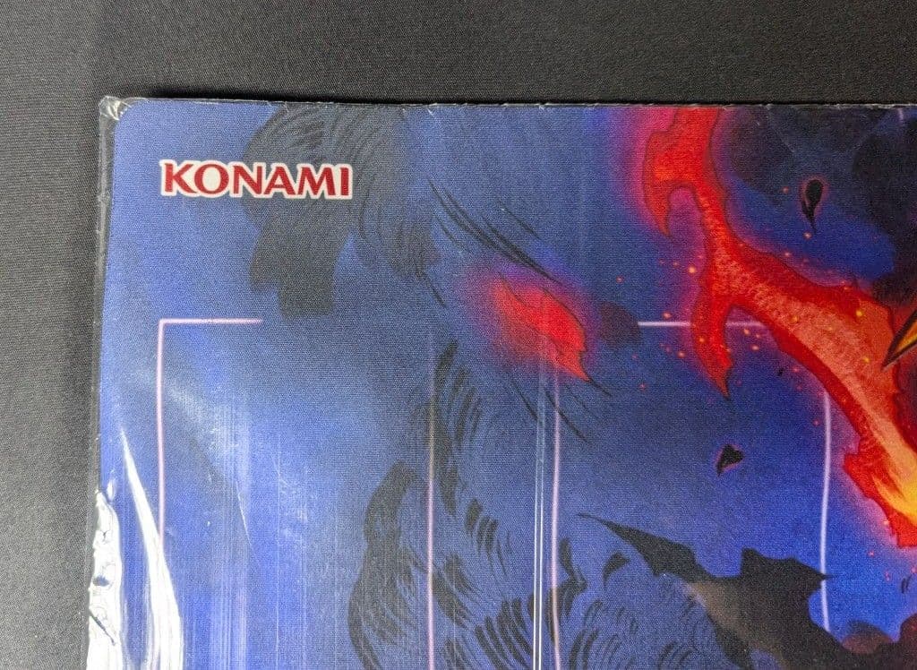 聖痕喰らいし竜 プレイマット 遊戯王 未開封　白の物語　韓国　遊戯王の日