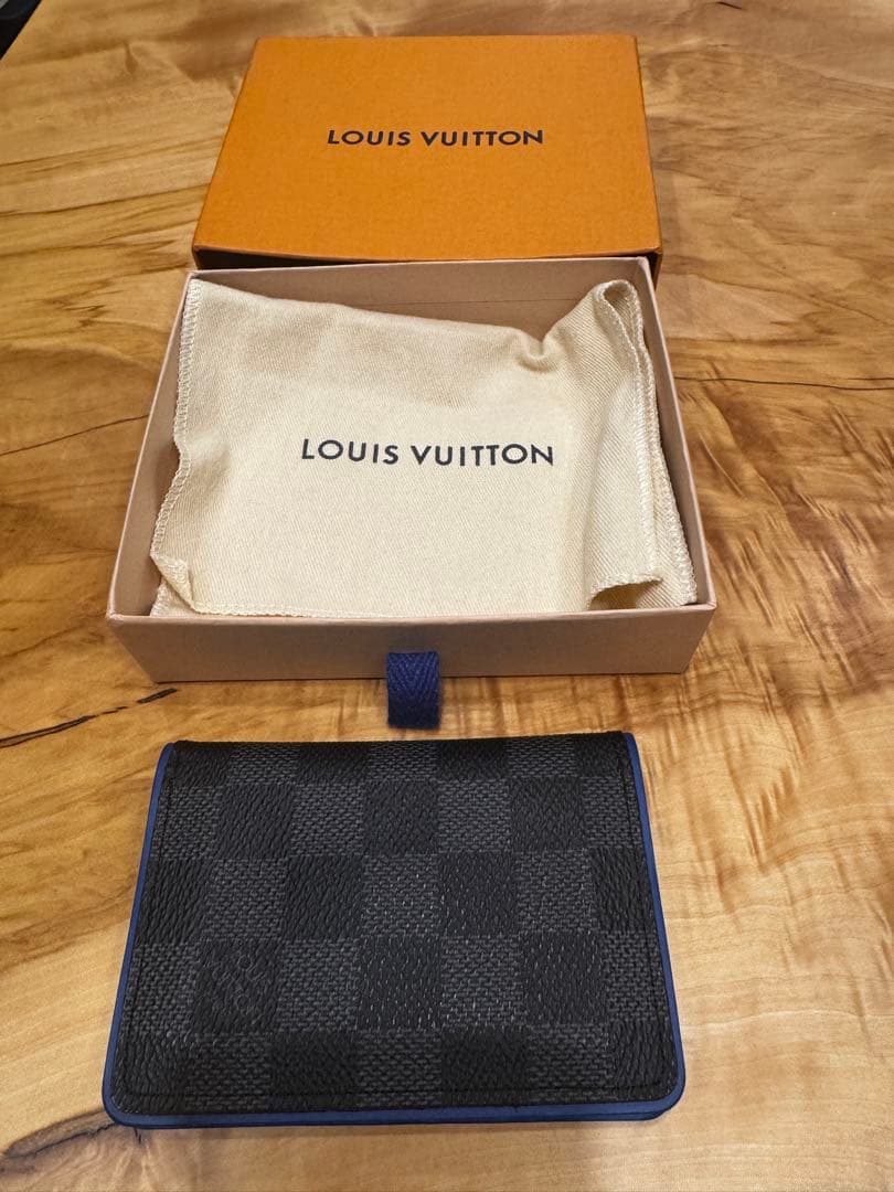 Louis Vuitton ダミエ レザー名刺入れ