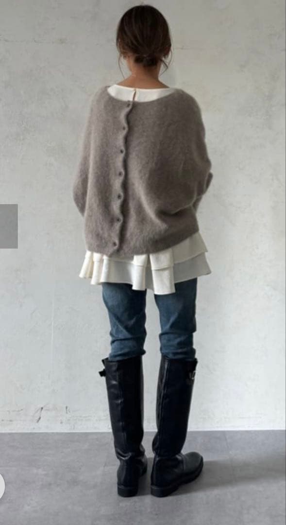 【極美品】BEARDSLEY ビアズリー　裾フリルブラウス　フリーサイズ