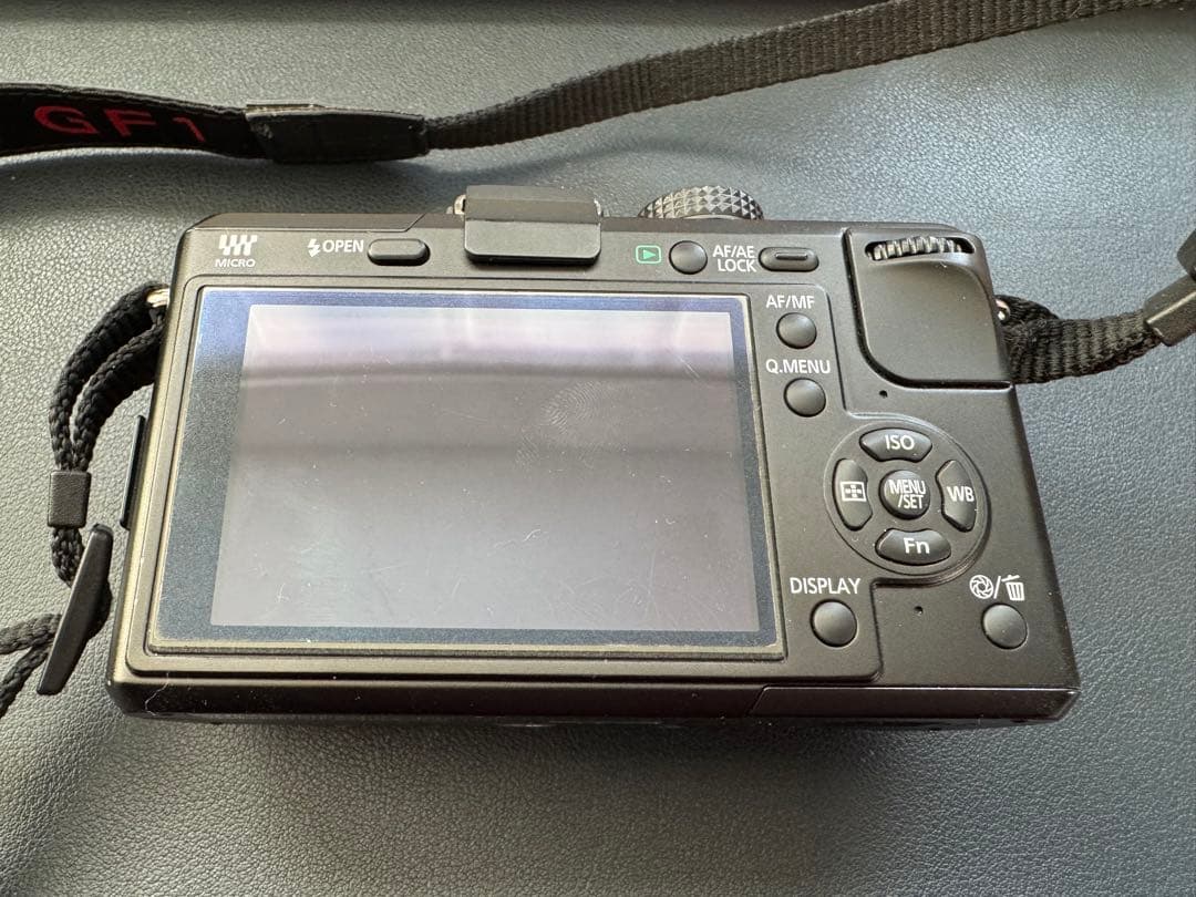 ［とむ］LUMIX DMC-GF1 ミラーレス一眼 本体とレンズ2本