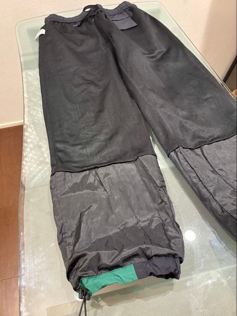 最終価格SUPREME ナイロンジャケット ブラック/グリーン