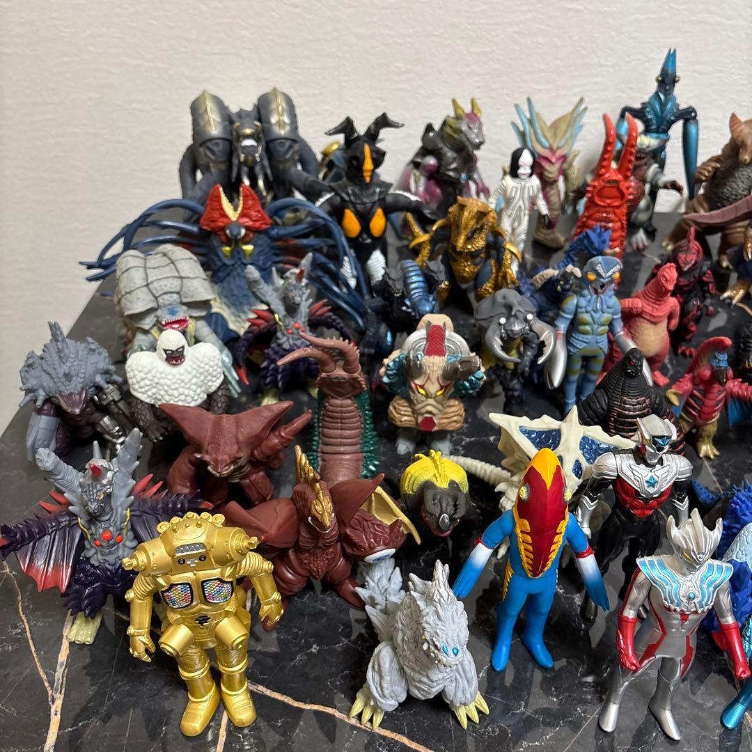ウルトラマン　フィギア　怪獣　大量　まとめ売り