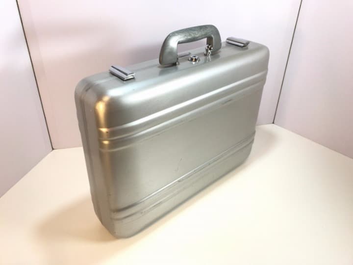 赤ハリ HALLIBURTON ゼロハリバートン ビンテージアタッシュケース