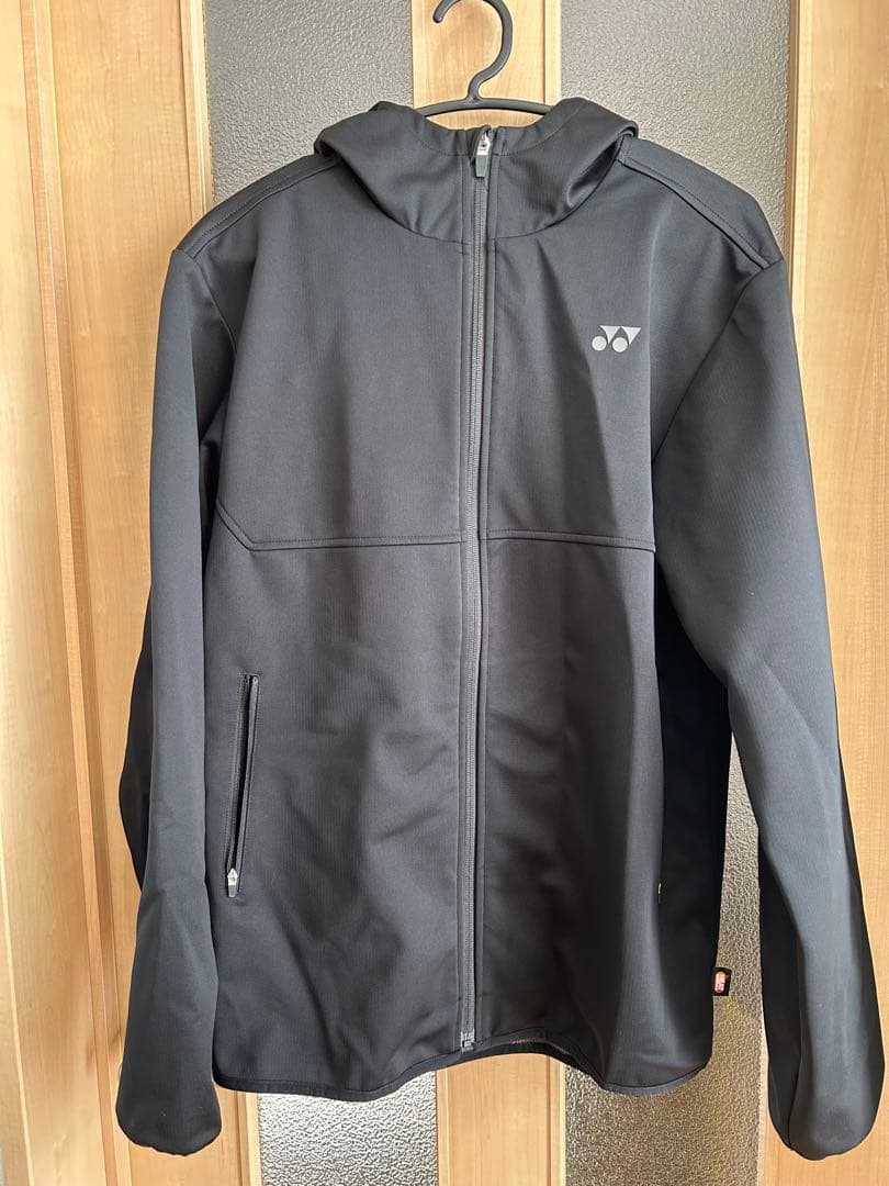 YONEX フード付きジャケット ブラックヒートカプセル　Oサイズ